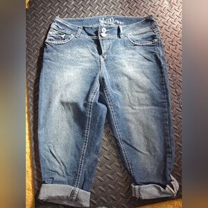Wallflower Distressed Mid-Blue Cropped  Capri Size 16